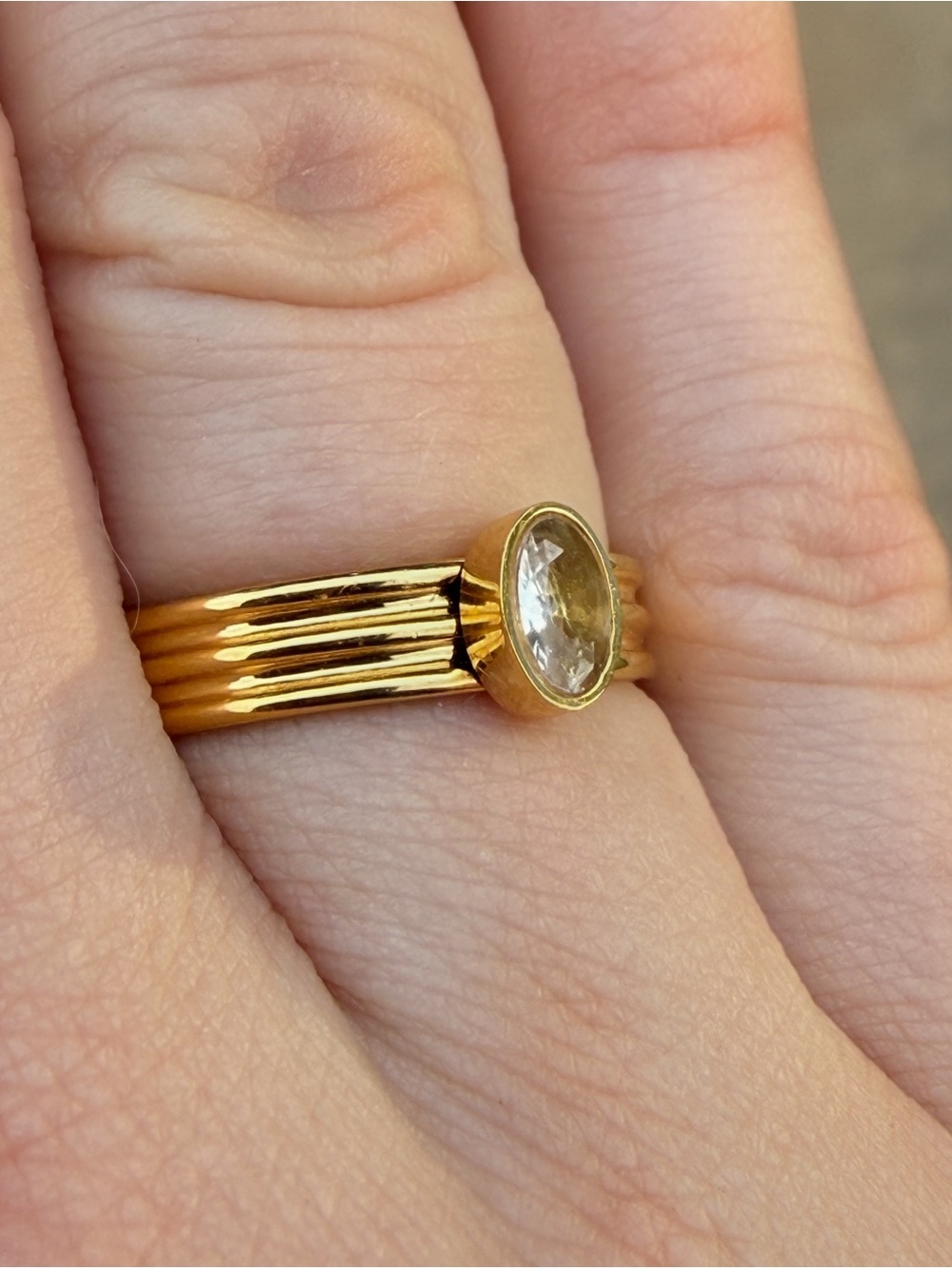 Gold Ribbed Oval Stone Ring | Size 6 - Picture 2 of 6